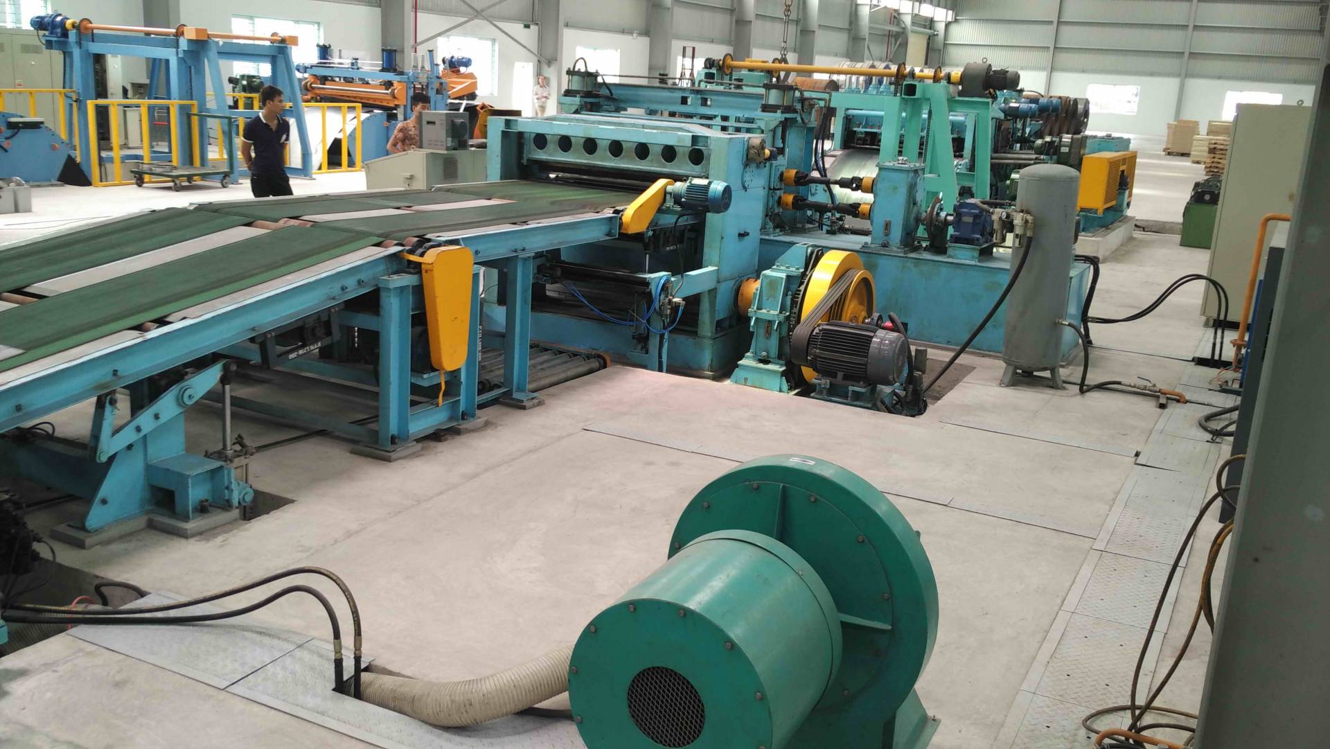 cnc 钢板整平裁剪机