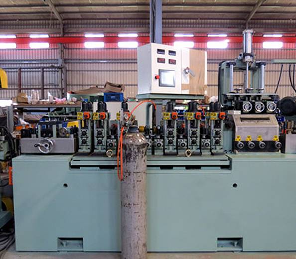 Belt Type Bead Grinding Machine - SF-35. TIG tube and pipe making line